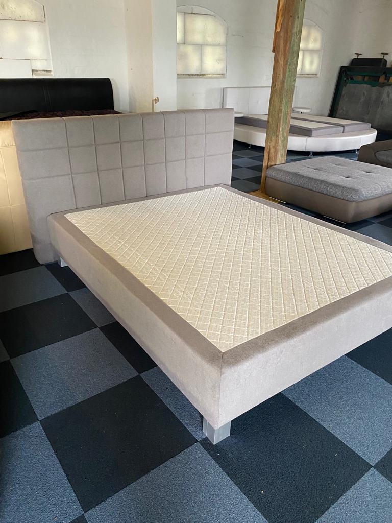 003 Boxspring 180