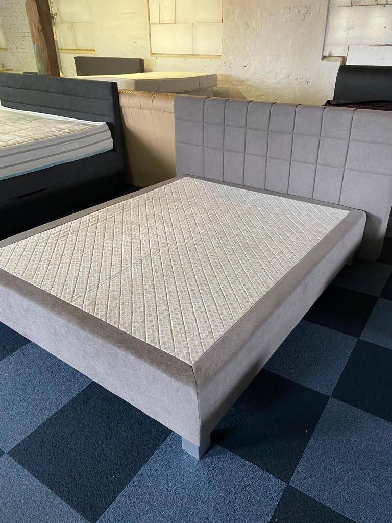 003 Boxspring 180