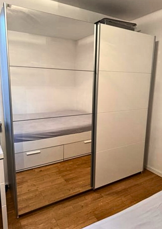 003 Dvokrilni ormar s ogledalom