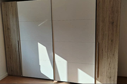 005 Ormar s ogledalom