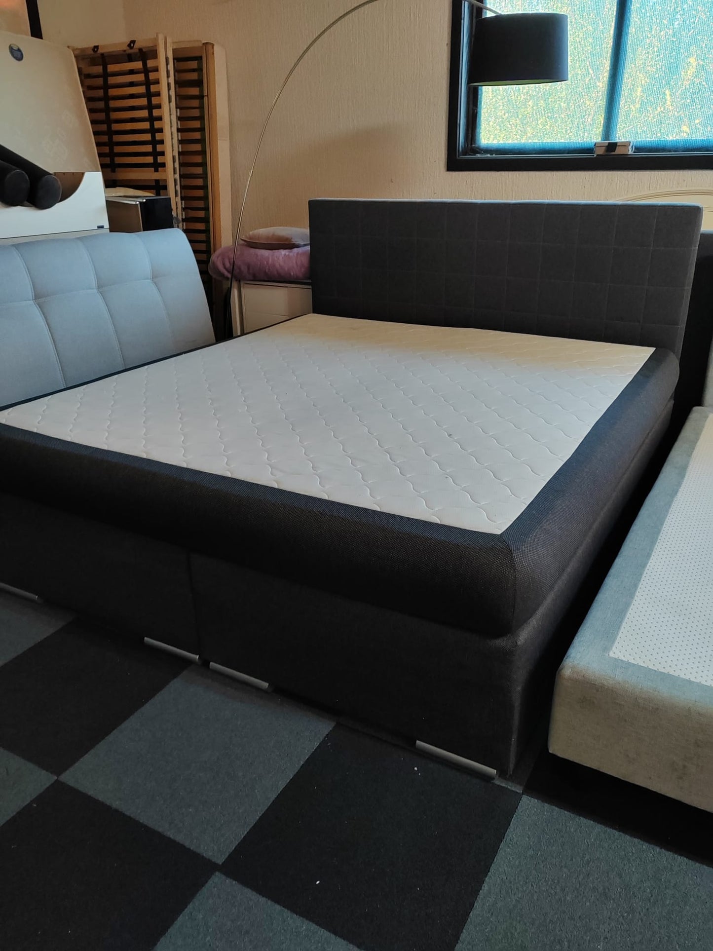 014 Box krevet