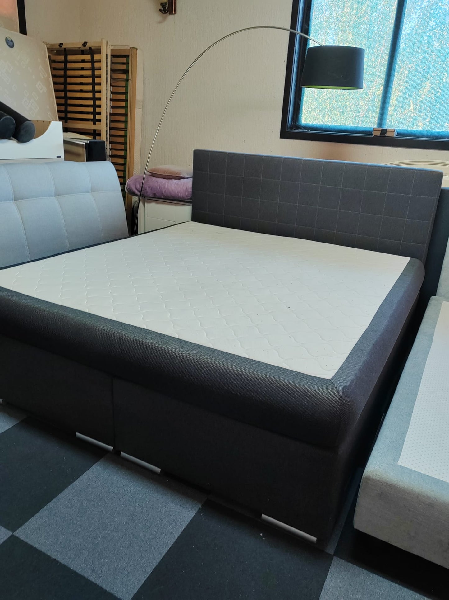 014 Box krevet