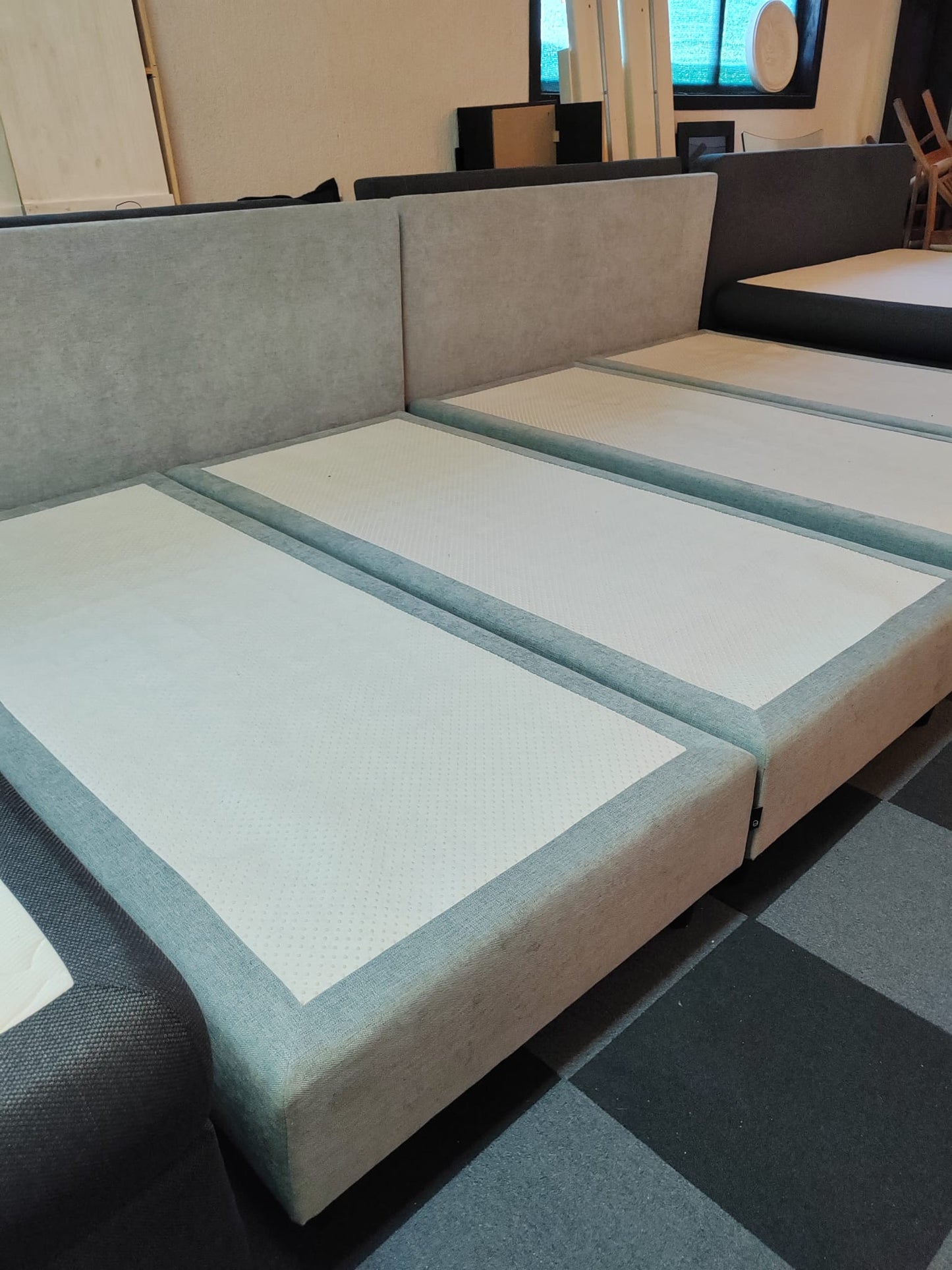 015 Box krevet
