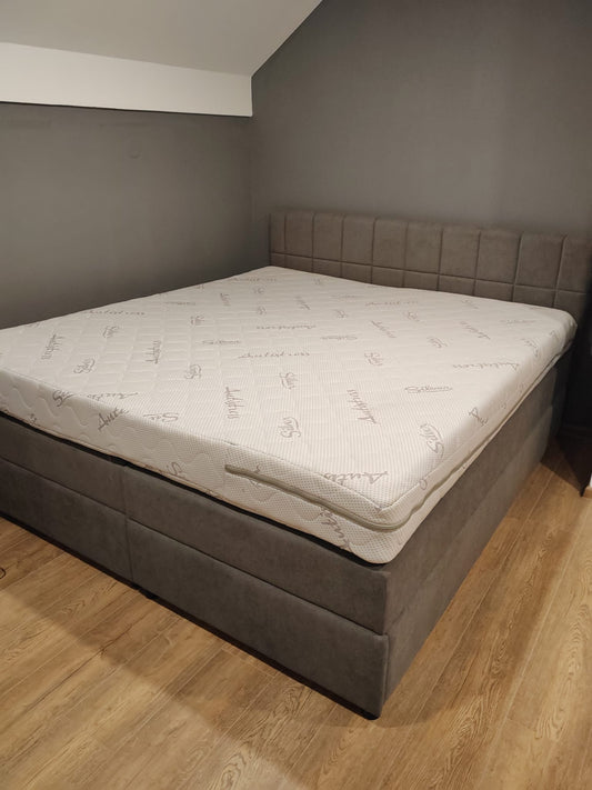 007 Box leptir krevet